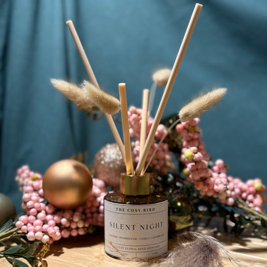 Silent Night – Calming Luxury Floral Essential Oil Reed Diffuser (Lavender, Frankincense, Vanilla & Cedarwood Winter Blend)