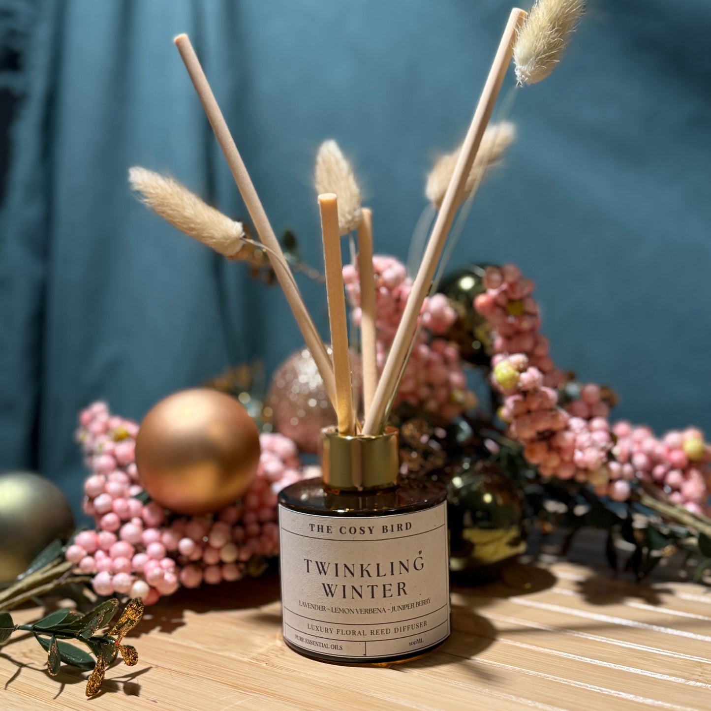 Twinkling Winter – Luxury Floral Essential Oil Reed Diffuser (Lemon Verbena, Lavender & Juniper Berry Festive Blend)
