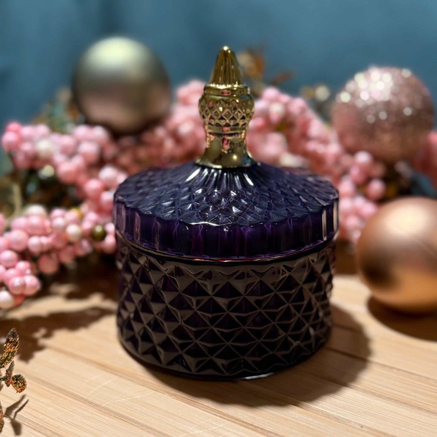 LIMITED EDITION Silent Night – Luxury 2-Wick Essential Oil Candle in Amethyst Geo Jar (Lavender, Frankincense, Vanilla & Cedarwood)