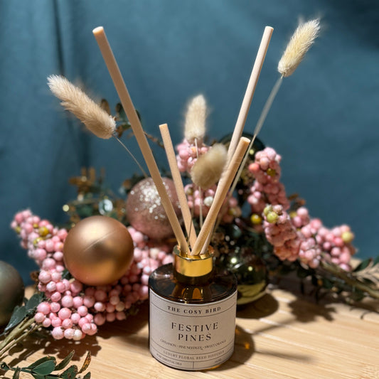 Festive Pines – Luxury Floral Essential Oil Reed Diffuser (Cinnamon, Sweet Orange & Pine Needle)