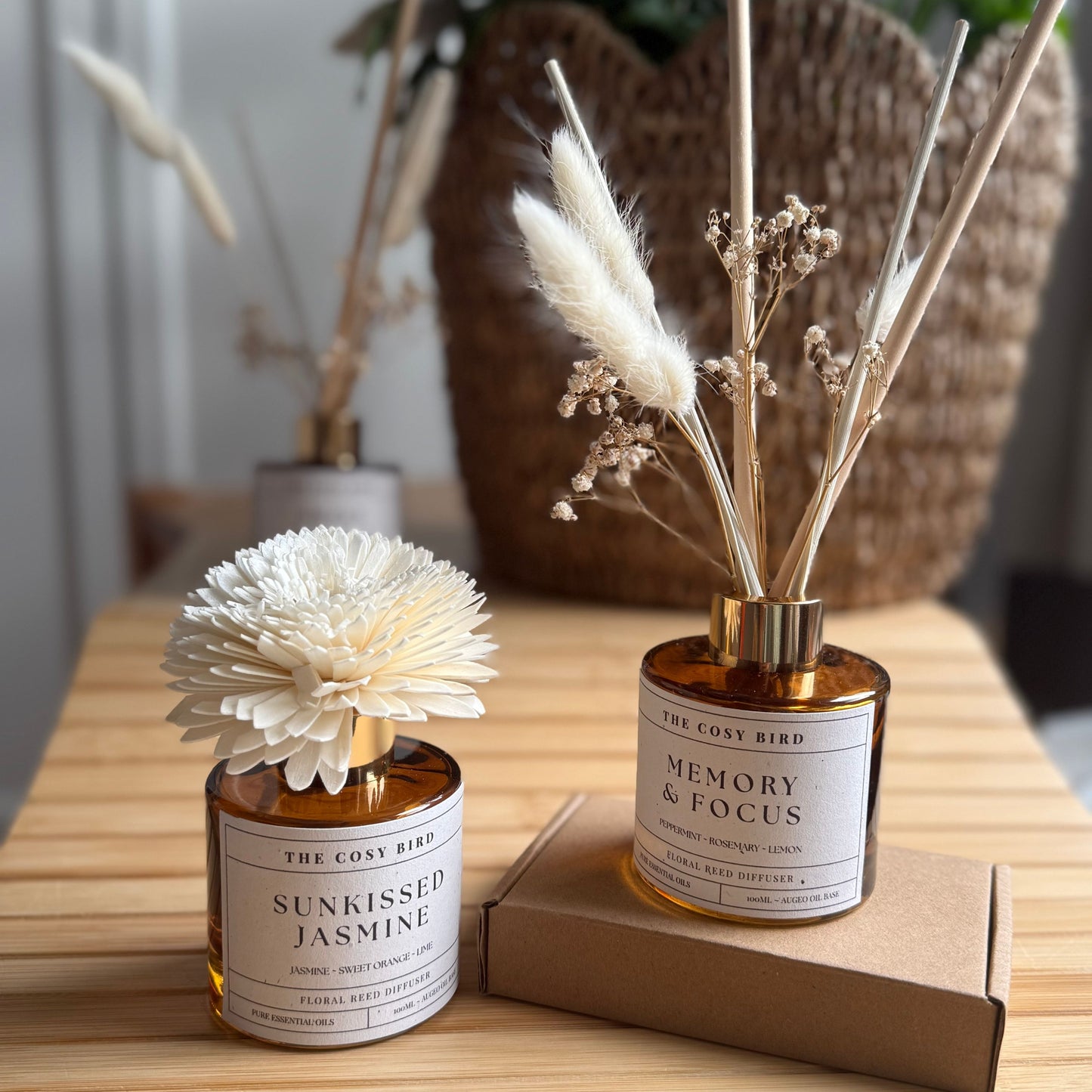 The luxury floral reed diffuser